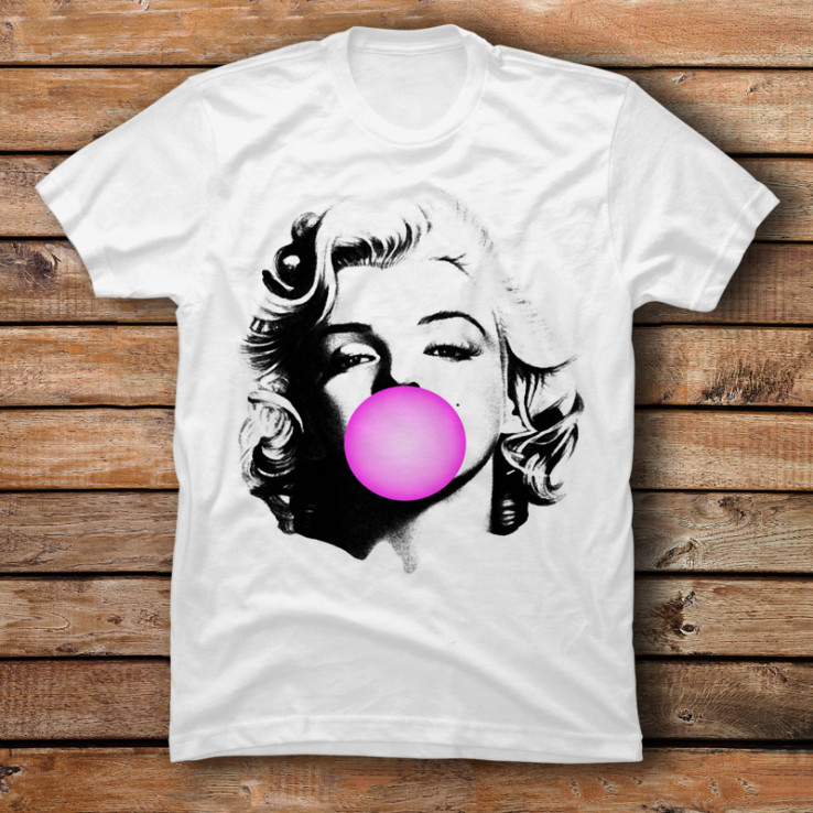 Marilyn Chewing